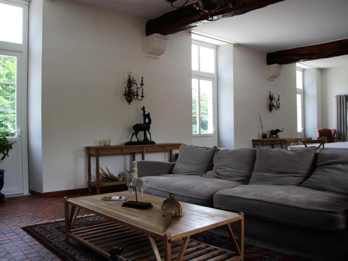 Domaine De Montchevreuil Otel Fresneaux-Montchevreuil Dış mekan fotoğraf