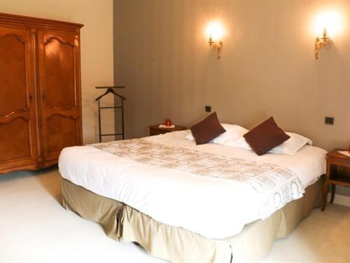Domaine De Montchevreuil Otel Fresneaux-Montchevreuil Oda fotoğraf