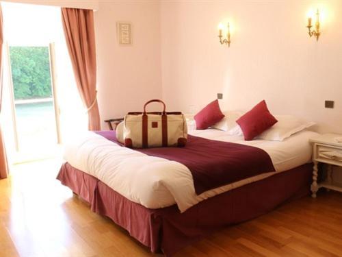 Domaine De Montchevreuil Otel Fresneaux-Montchevreuil Oda fotoğraf